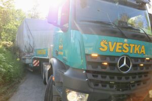 Mercedes-Benz Arocs 3353